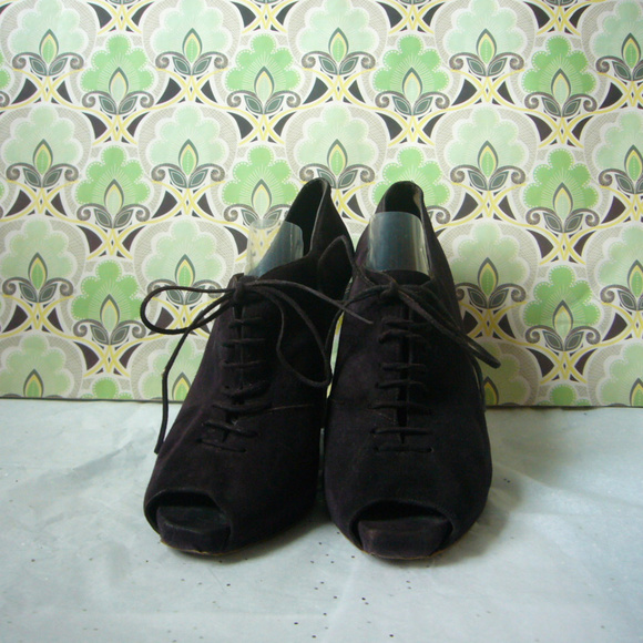 Pied a Terre Black Suede Sculpted Wedge Peep Toe Boot Lace up  Size 41 US 10 - Picture 4 of 8